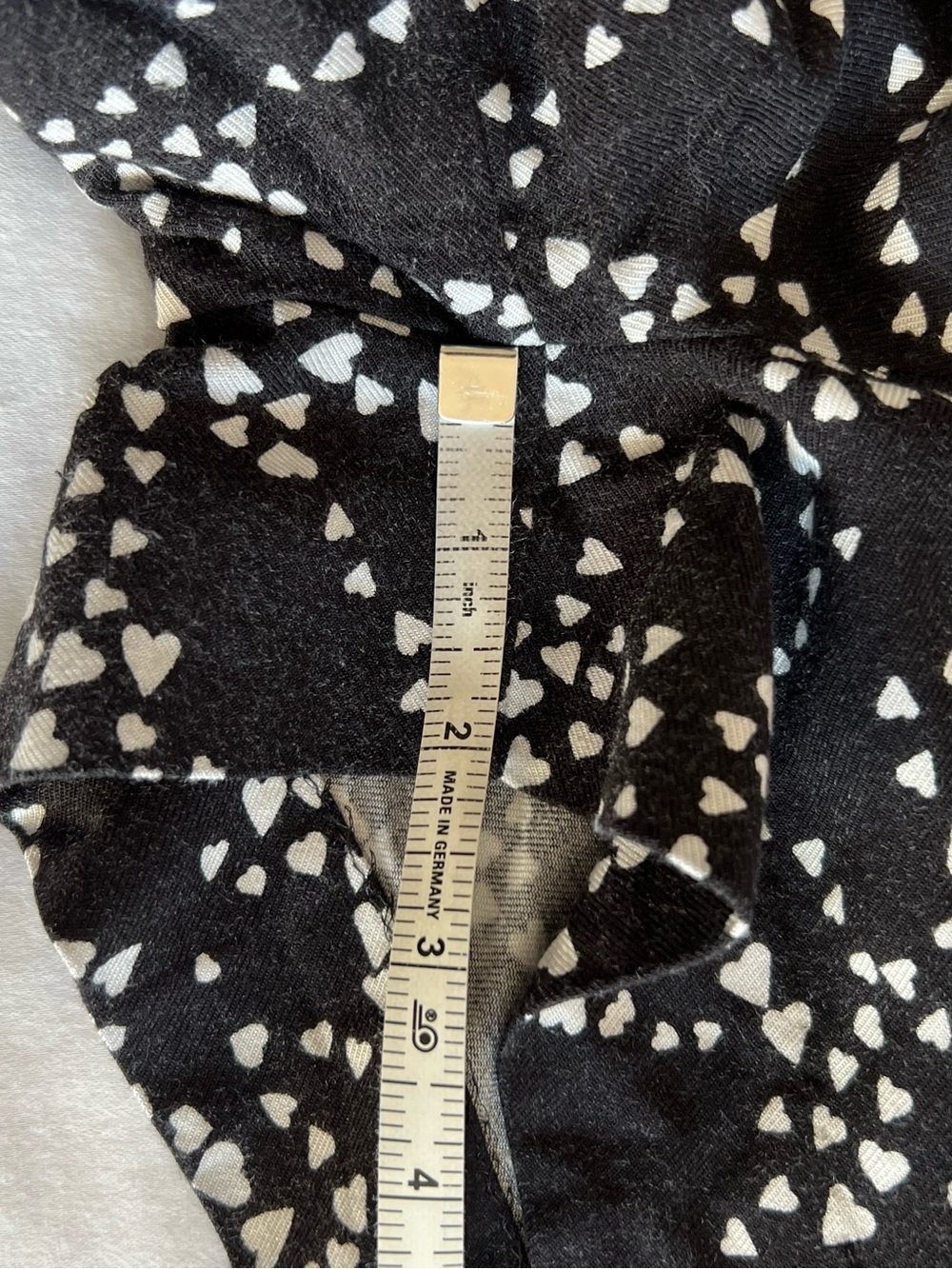 Aritzia Talula Heart Shorts - Picture 15 of 15
